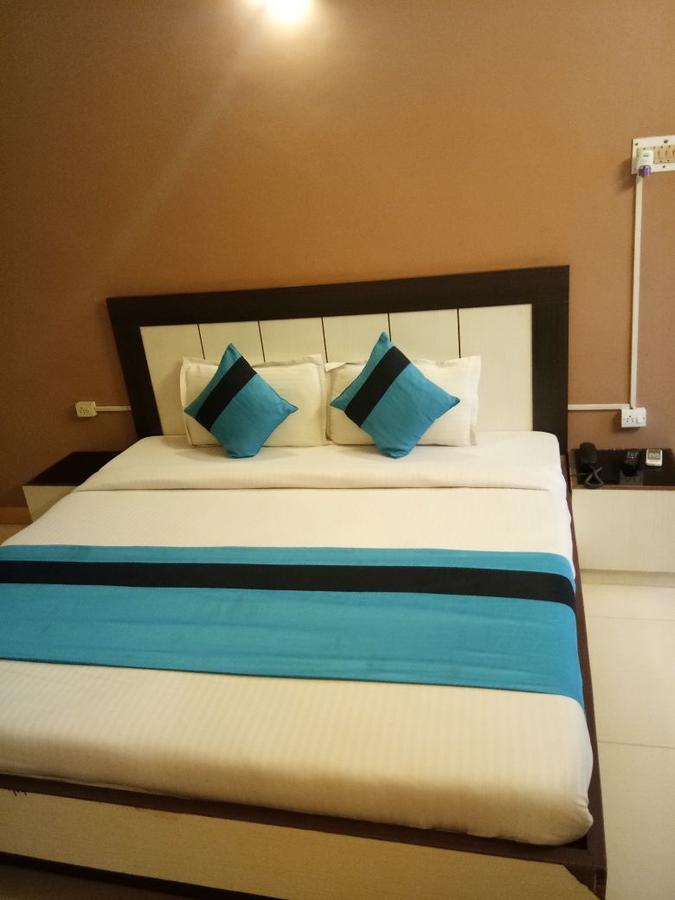 Hotel Samridhi Palace Juhi Bari Zewnętrze zdjęcie